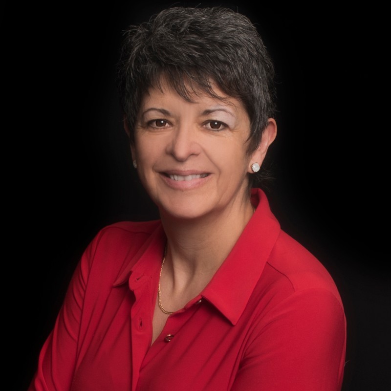 Lisa-Hallsworth-1